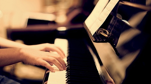 成人学钢琴如何来提高效率？1